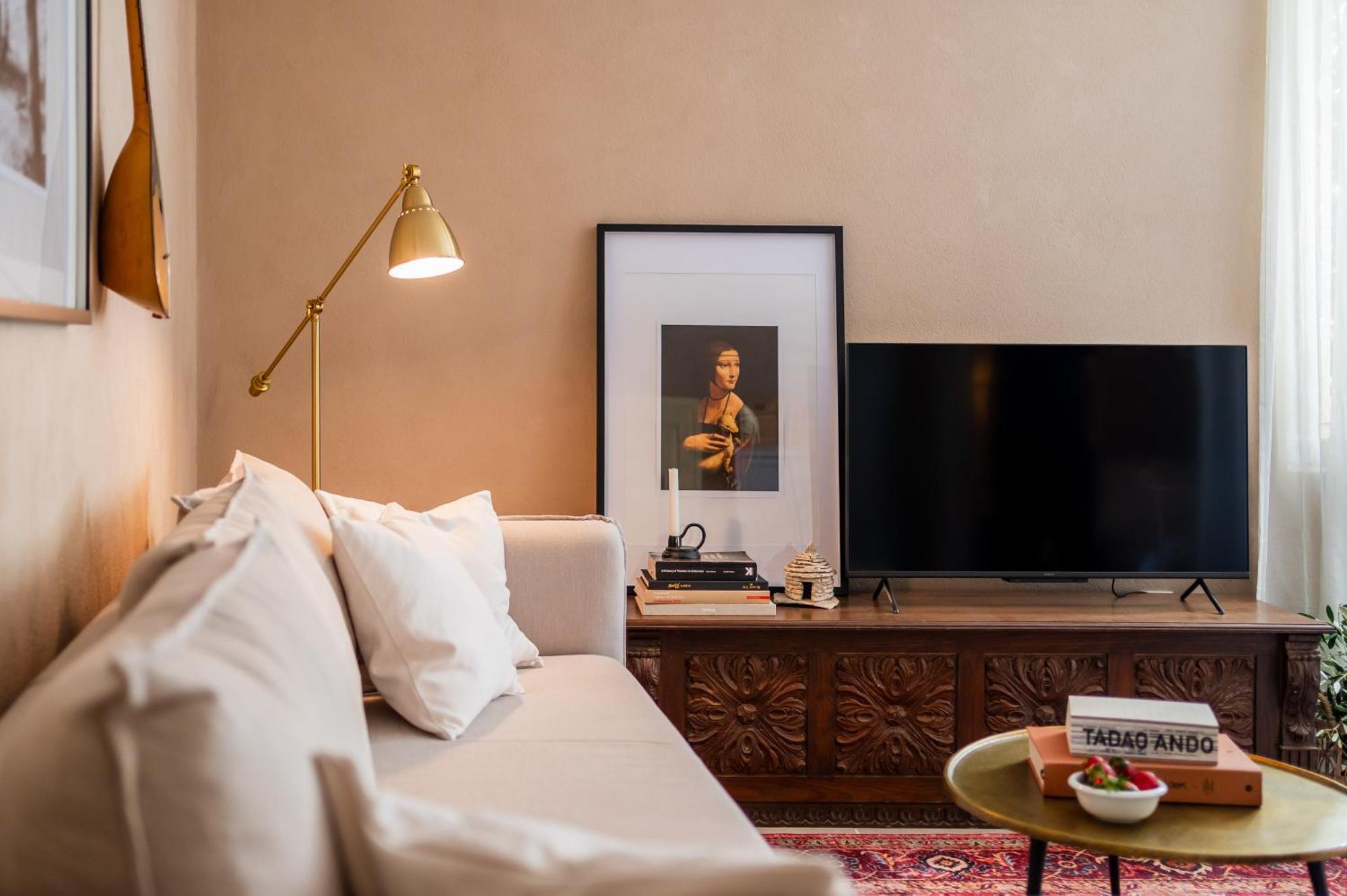 Montalbano Gem - Heritage Studio With Airy Vibes ロヴィニ エクステリア 写真
